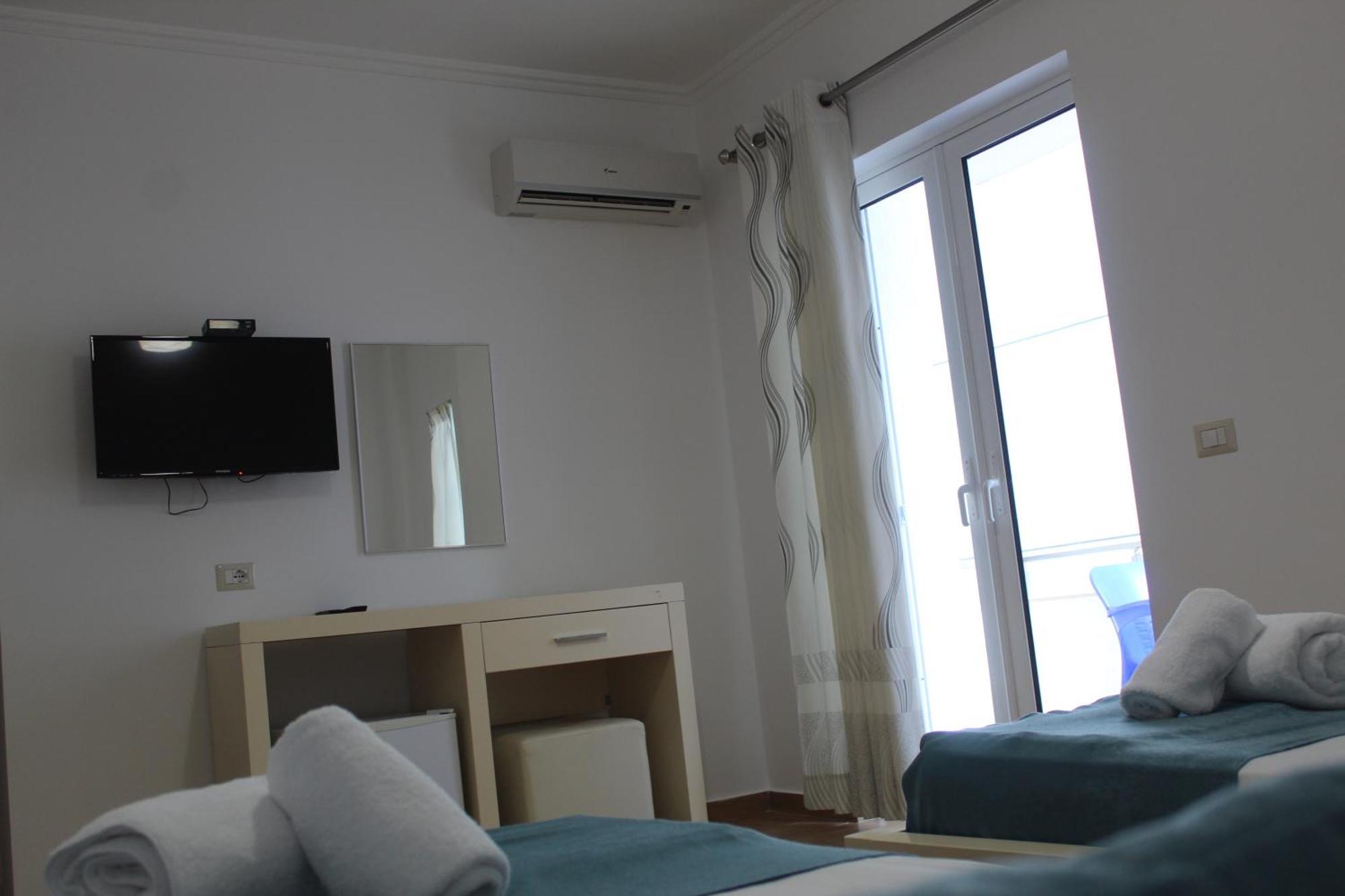 Hotel Agel Sarande Ngoại thất bức ảnh