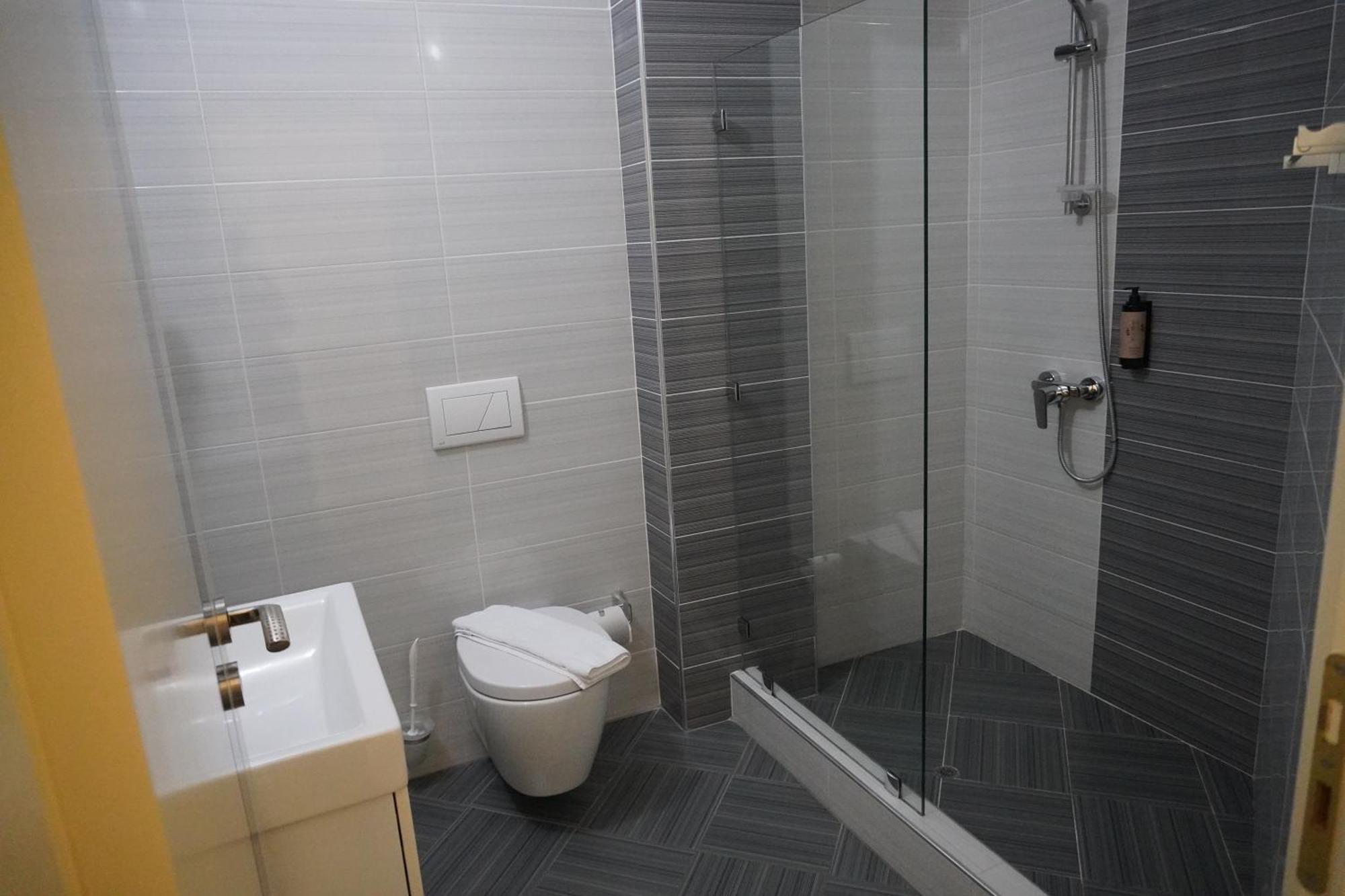 Hotel Agel Sarande Phòng bức ảnh