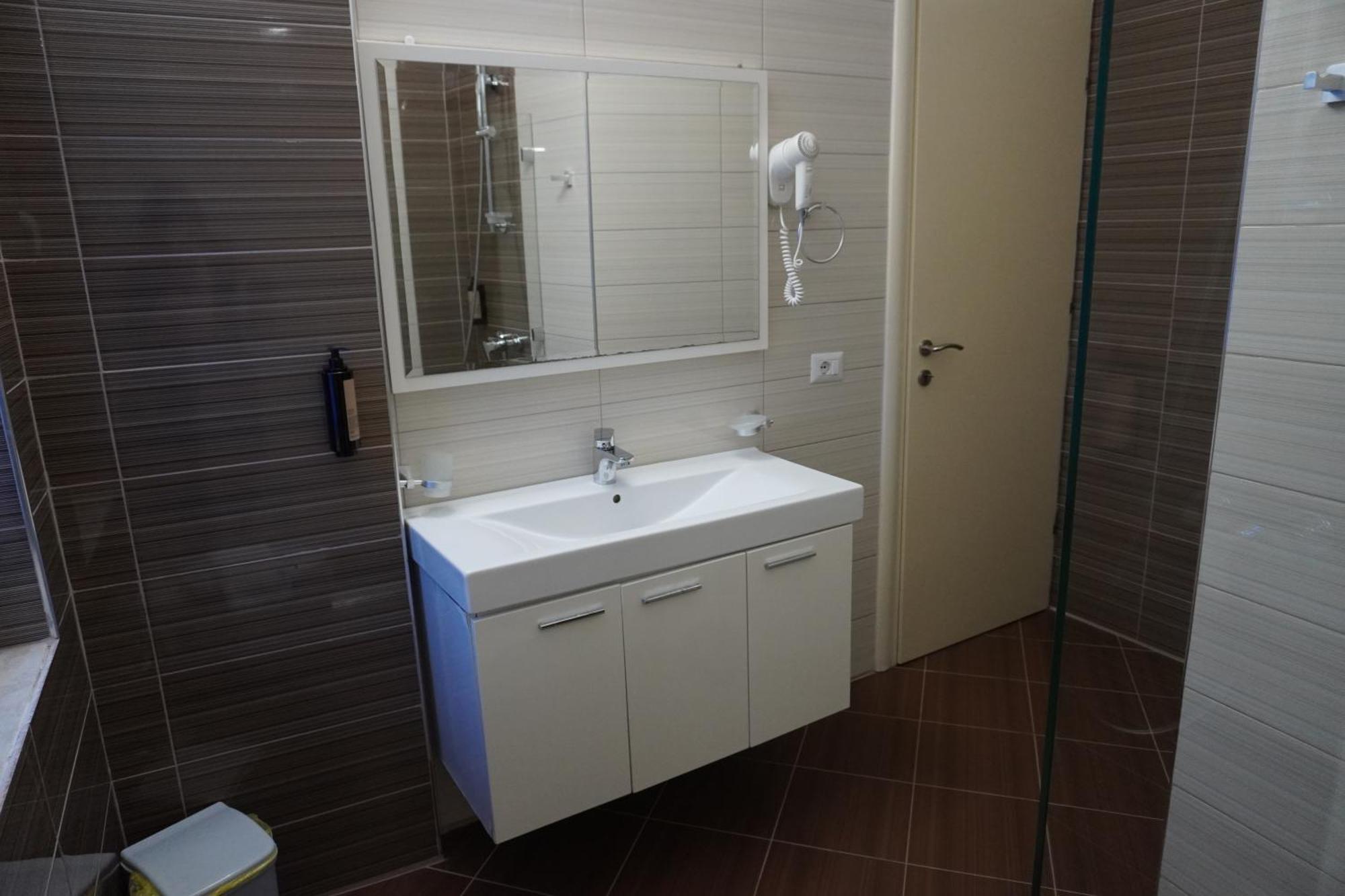 Hotel Agel Sarande Phòng bức ảnh