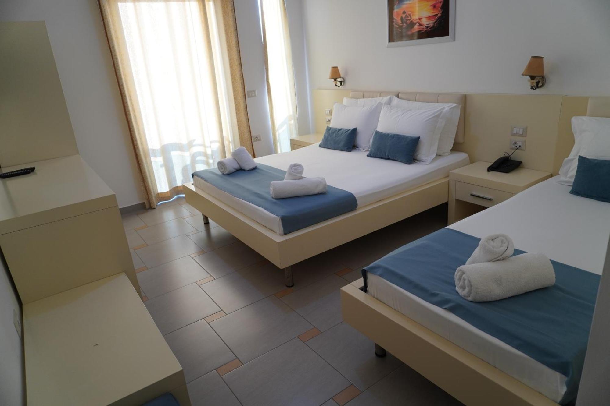Hotel Agel Sarande Ngoại thất bức ảnh