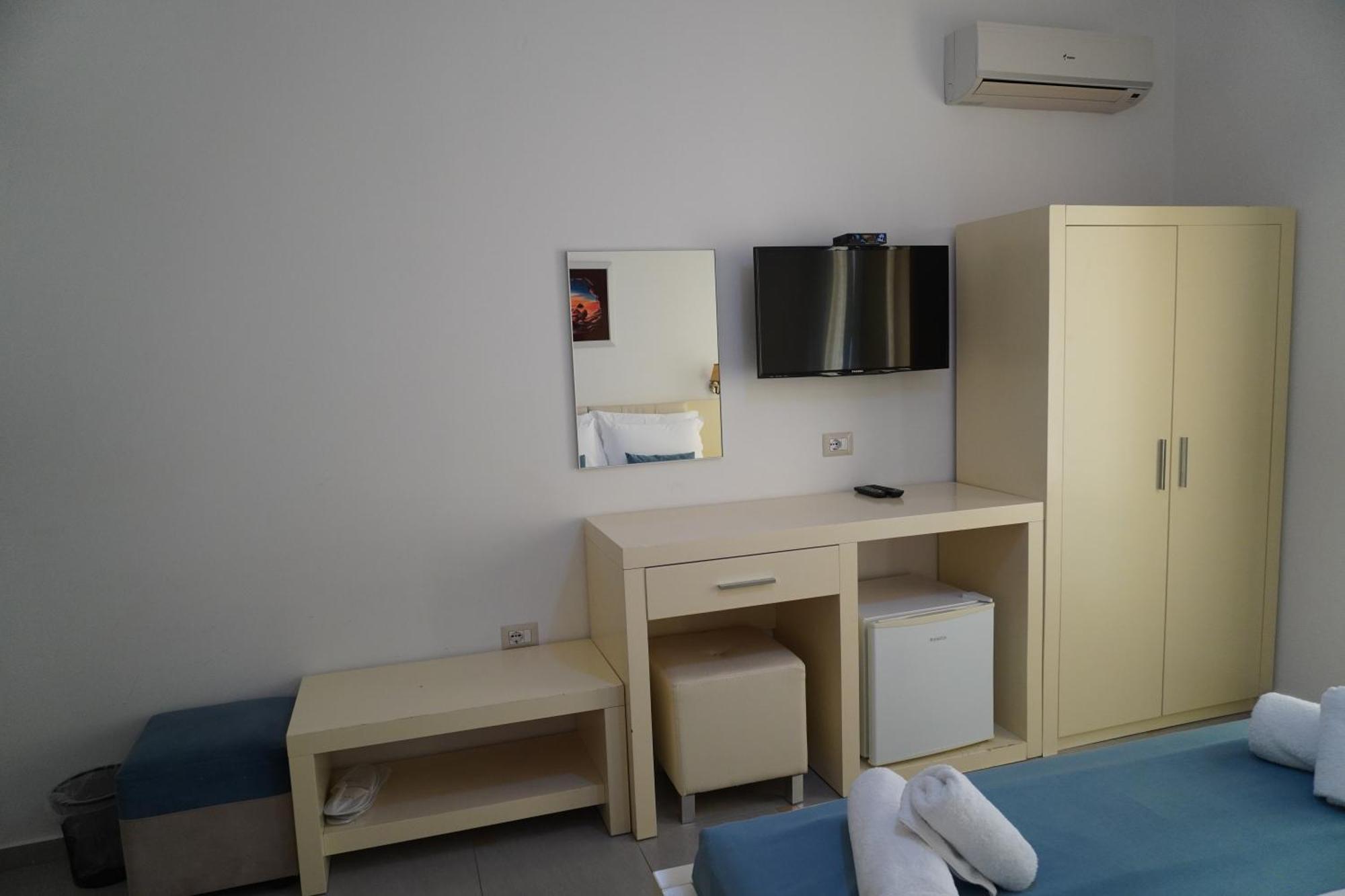Hotel Agel Sarande Ngoại thất bức ảnh