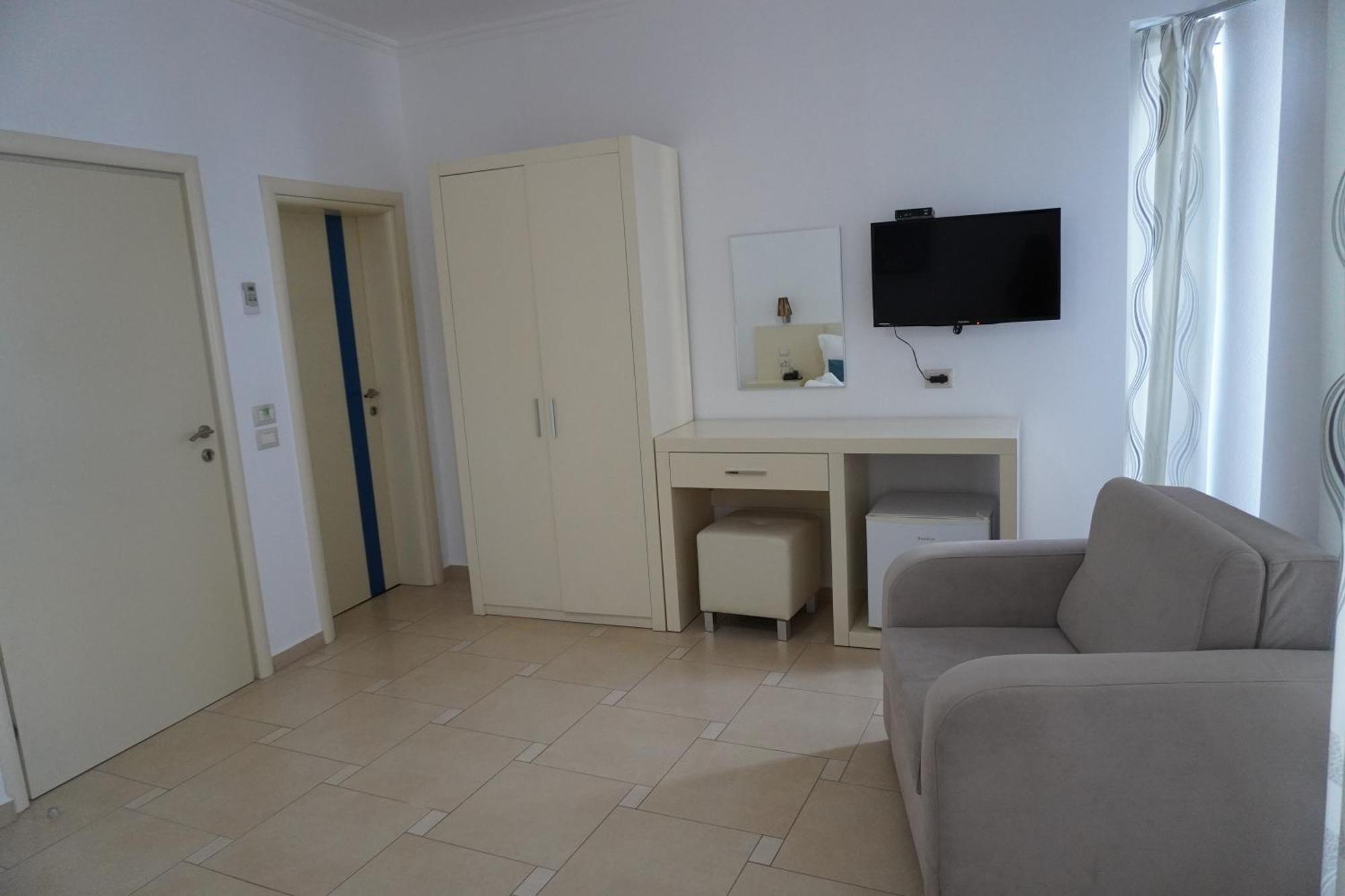 Hotel Agel Sarande Ngoại thất bức ảnh