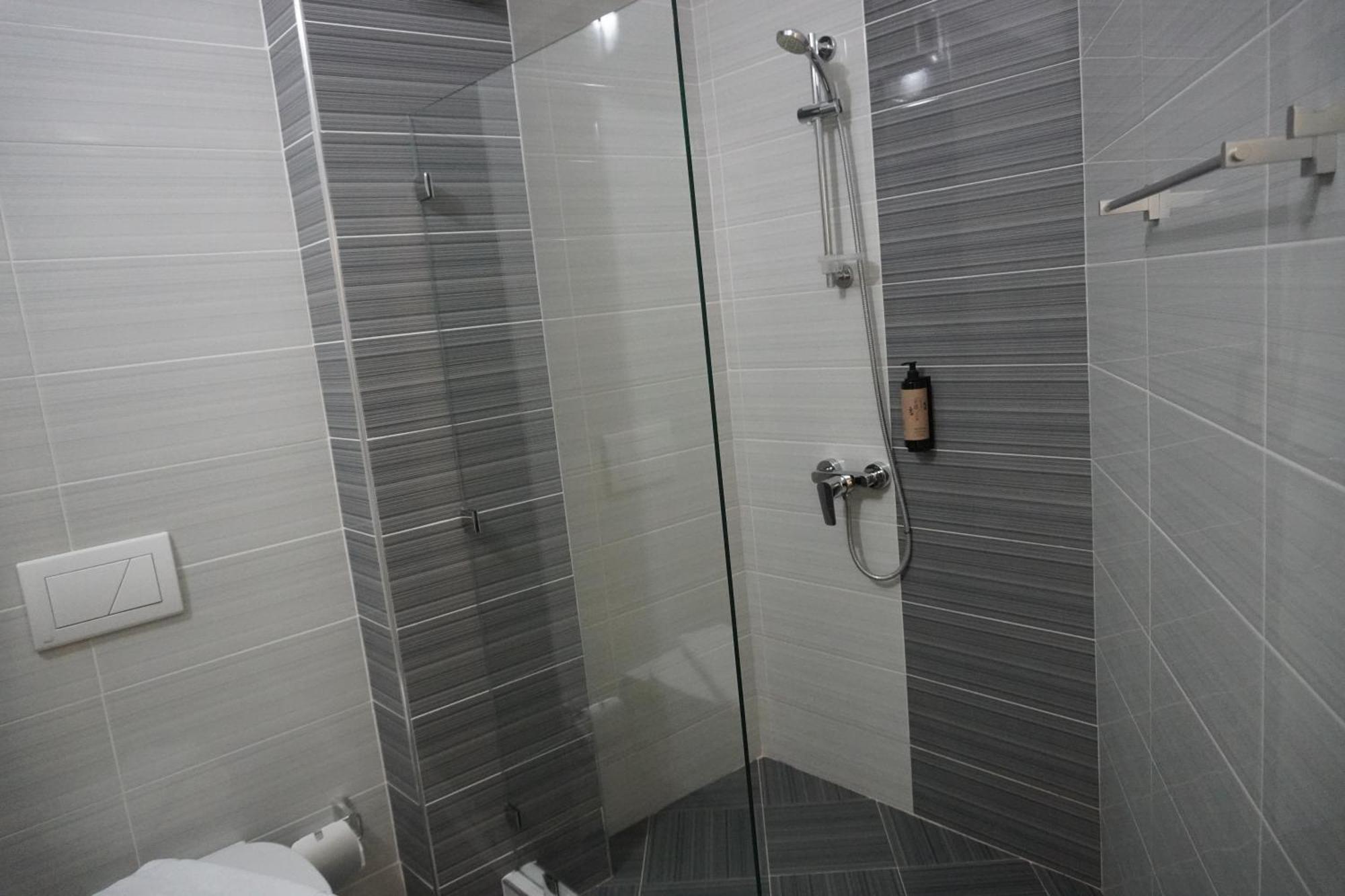 Hotel Agel Sarande Phòng bức ảnh